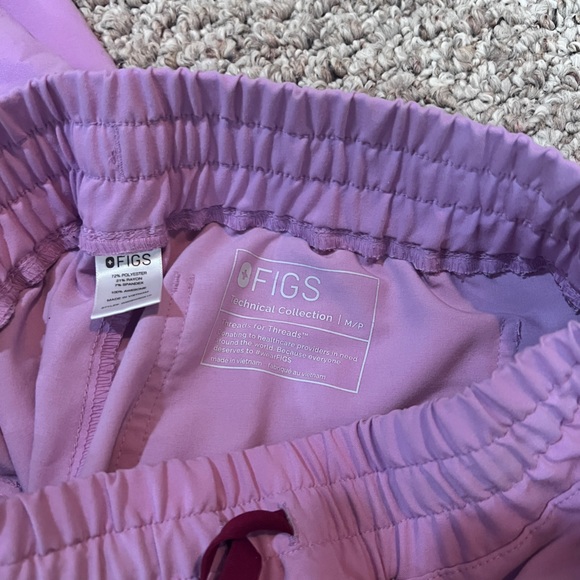 Pink figs set - Picture 4 of 4